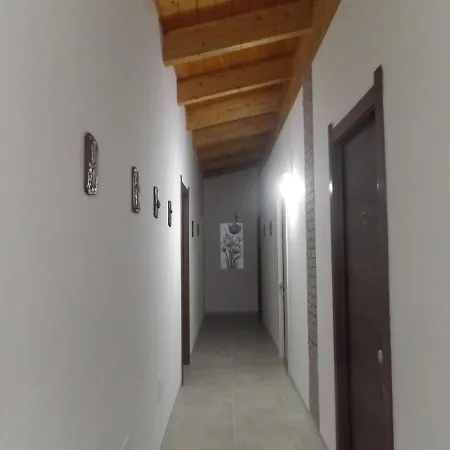 B&B Echoes Of Pleasure Putifigari