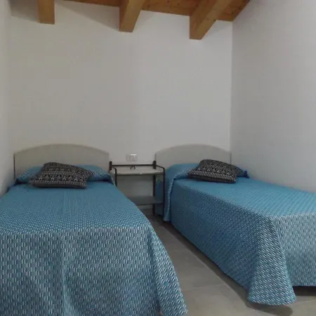 Bed & Breakfast Echoes Of Pleasure Putifigari