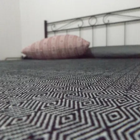 B&B Echoes Of Pleasure Putifigari