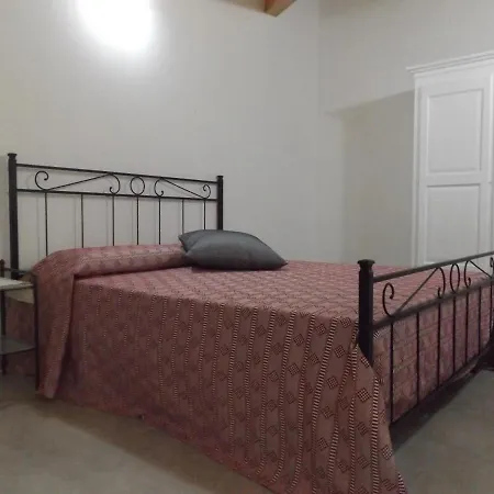 Echoes Of Pleasure Bed & Breakfast